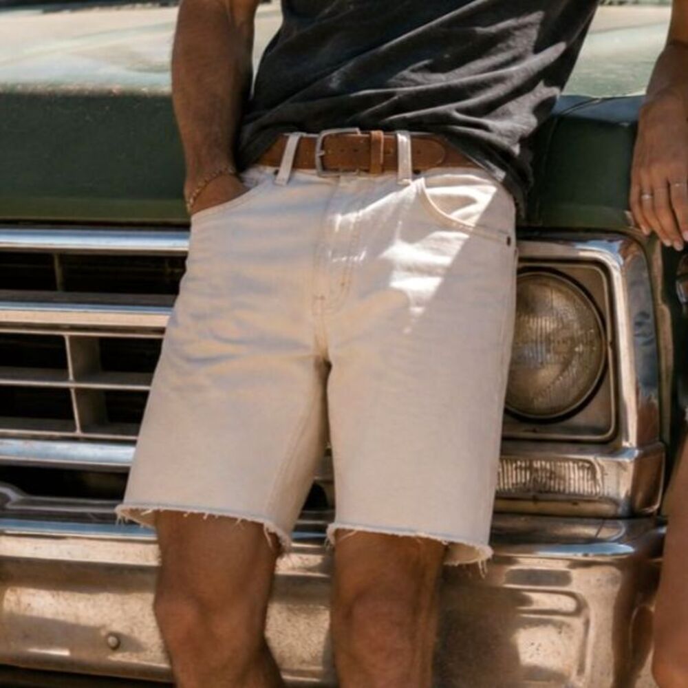 Wrangler Premium Quality Cutoff Denim Shorts Ivory Relaxed Fit Men's 30x9 Frayed